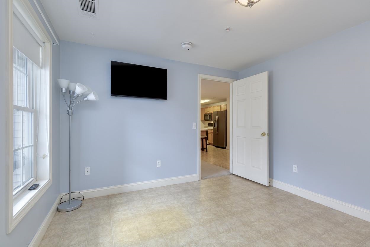 4 Crestview Circle, Unit 109 Londonderry, NH 03053 - Photo 30 of 41