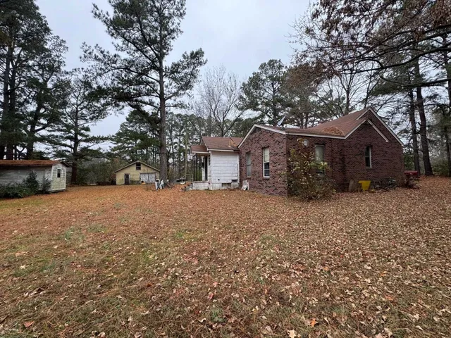 a view of house with a outdoor space