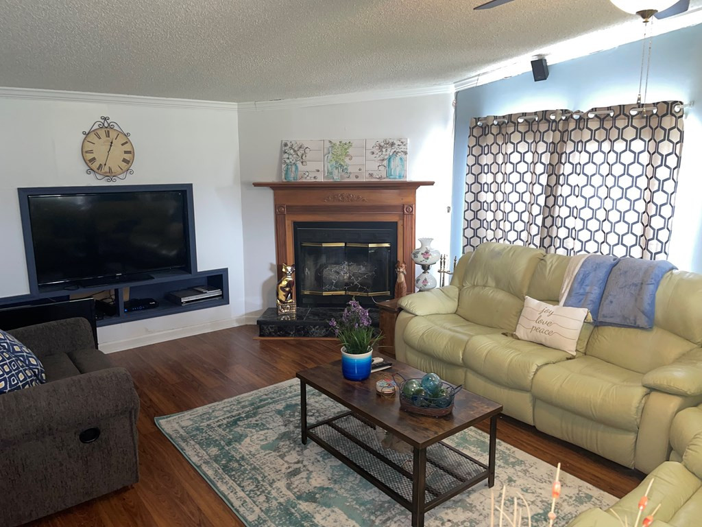 135 Bowden Road Mount Olive, NC 28365 - Photo 7 of 23 Gallery Image 7