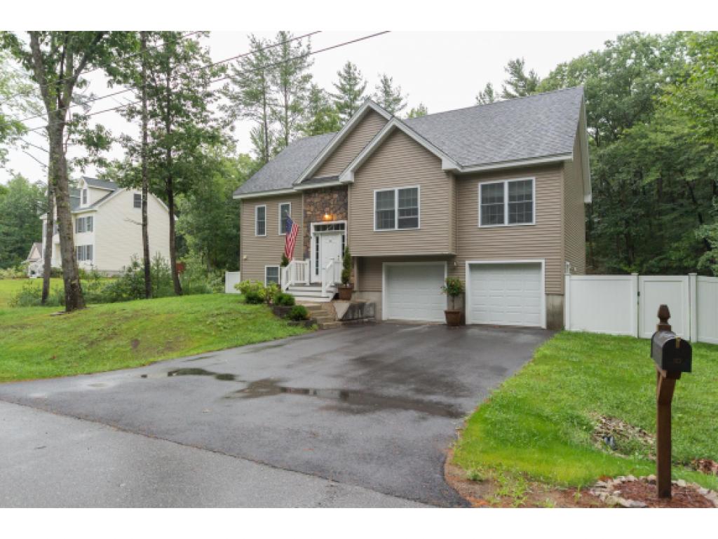 10 Peaslee Road Rochester, NH 03867 - Photo 2 of 34
