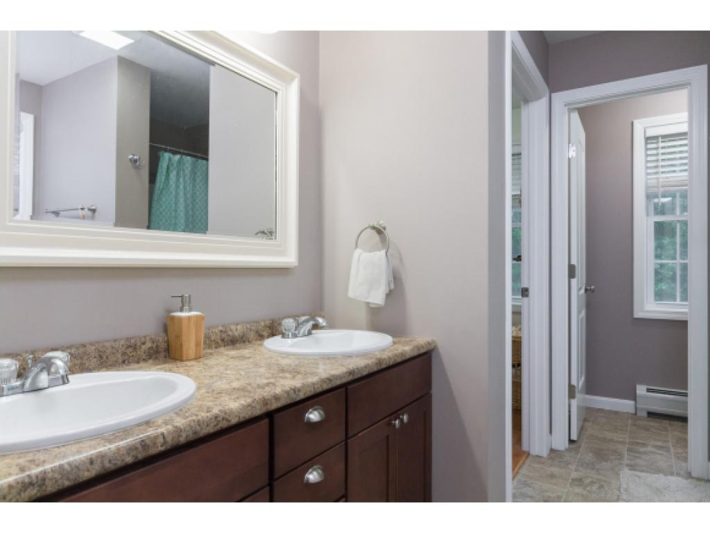 10 Peaslee Road Rochester, NH 03867 - Photo 19 of 34
