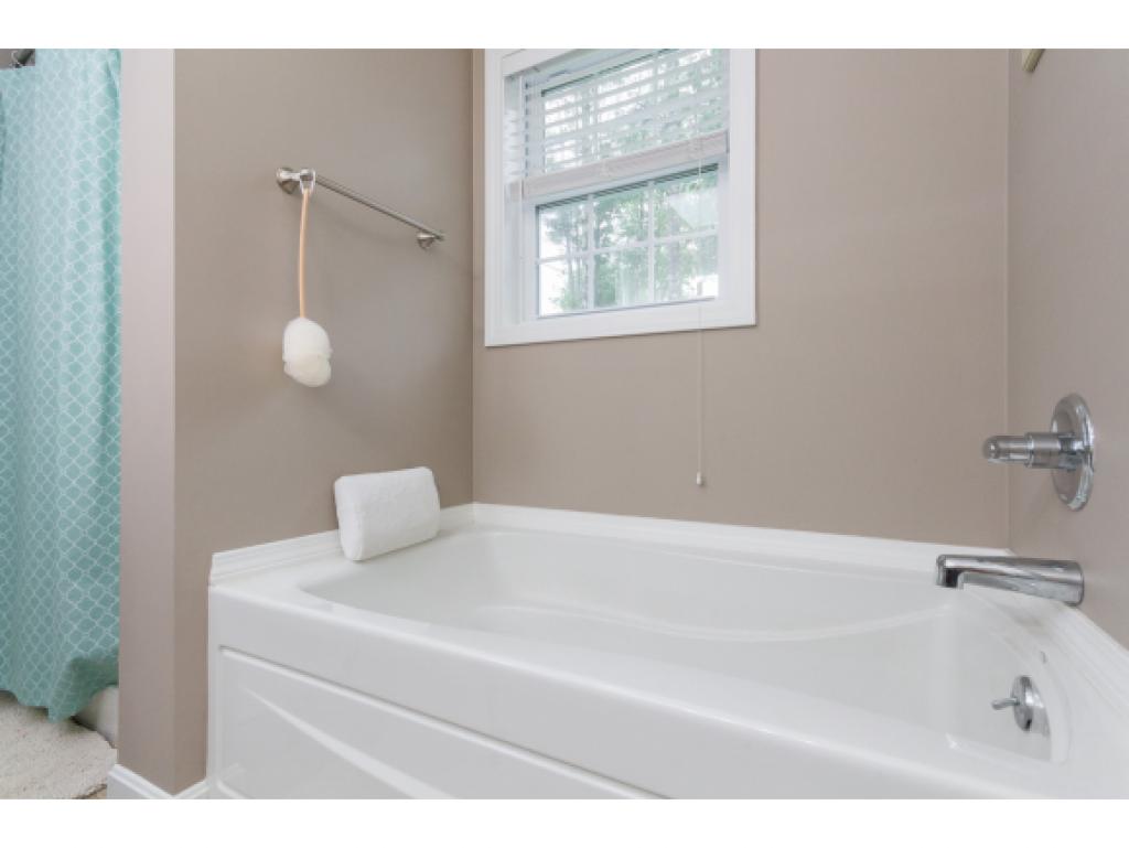 10 Peaslee Road Rochester, NH 03867 - Photo 21 of 34
