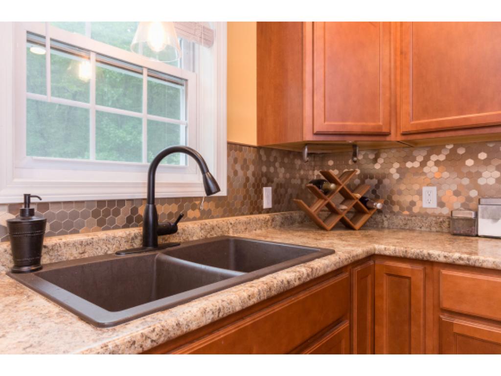 10 Peaslee Road Rochester, NH 03867 - Photo 6 of 34