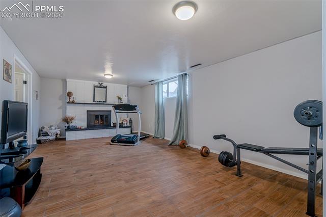 902 Cresta Road Colorado Springs, CO 80906 - Photo 16 of 37 Gallery Image 16