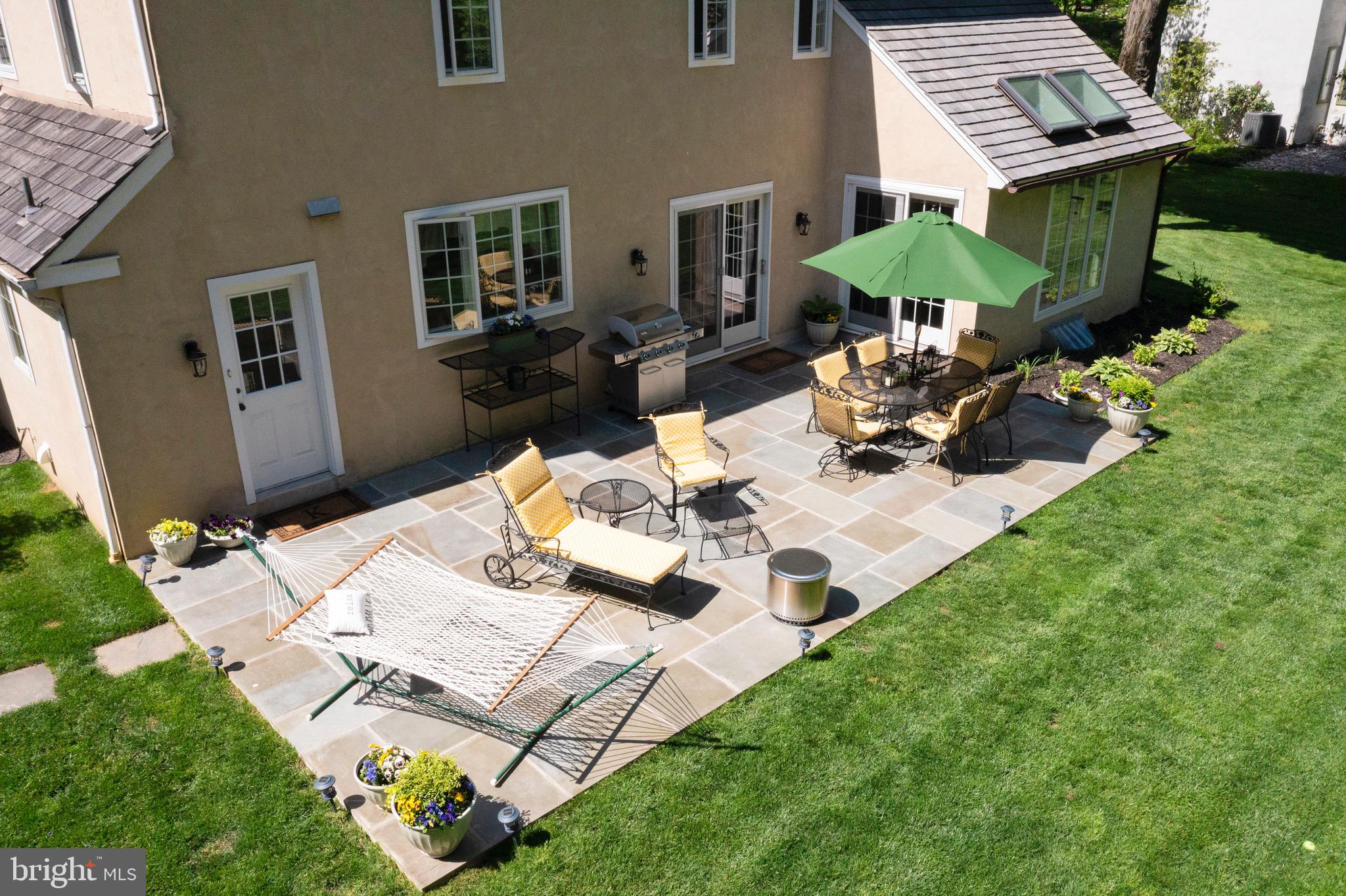 406 Round Hill Road Wayne, PA 19087 - Photo 11 of 50
