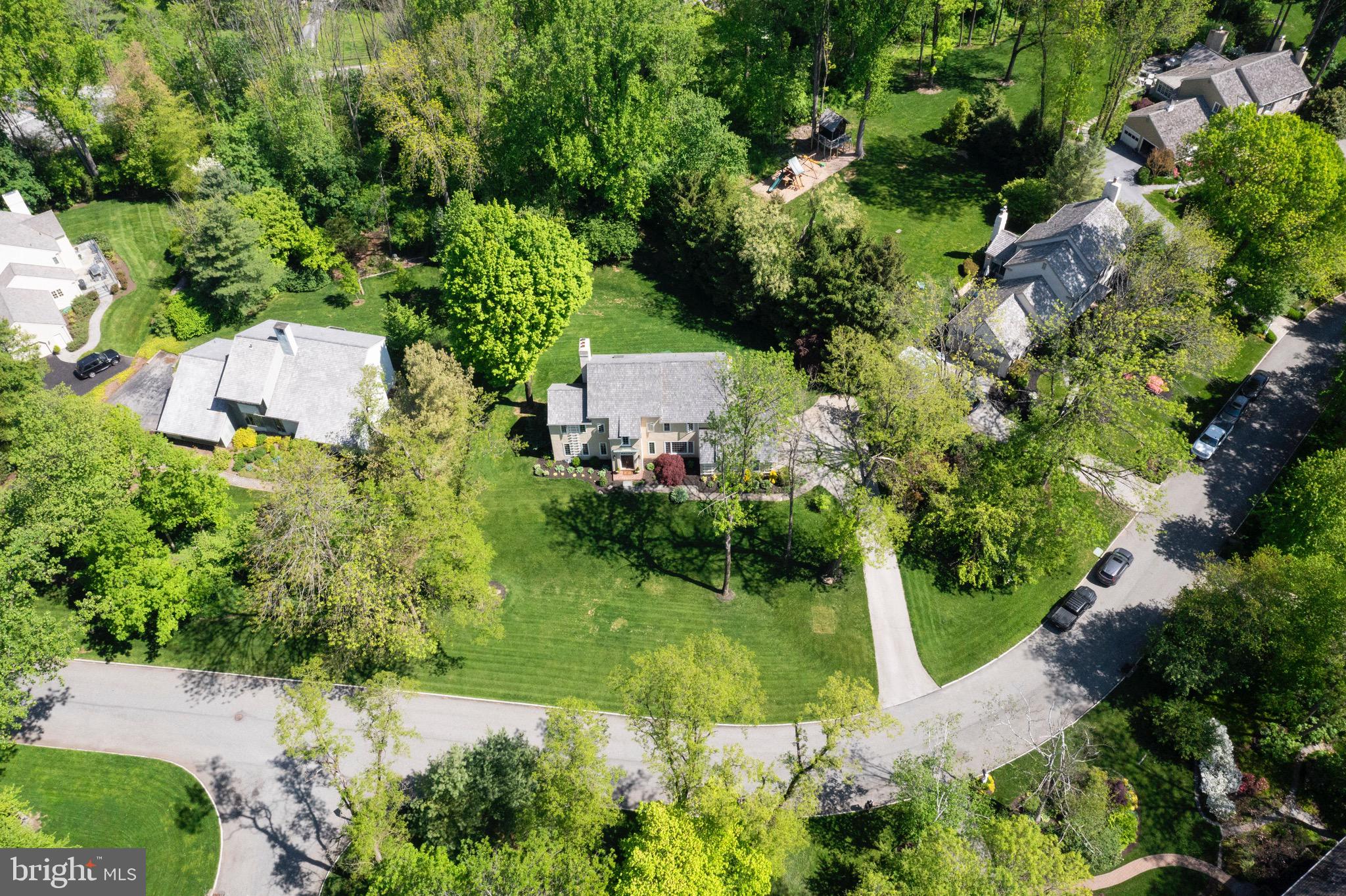 406 Round Hill Road Wayne, PA 19087 - Photo 14 of 50