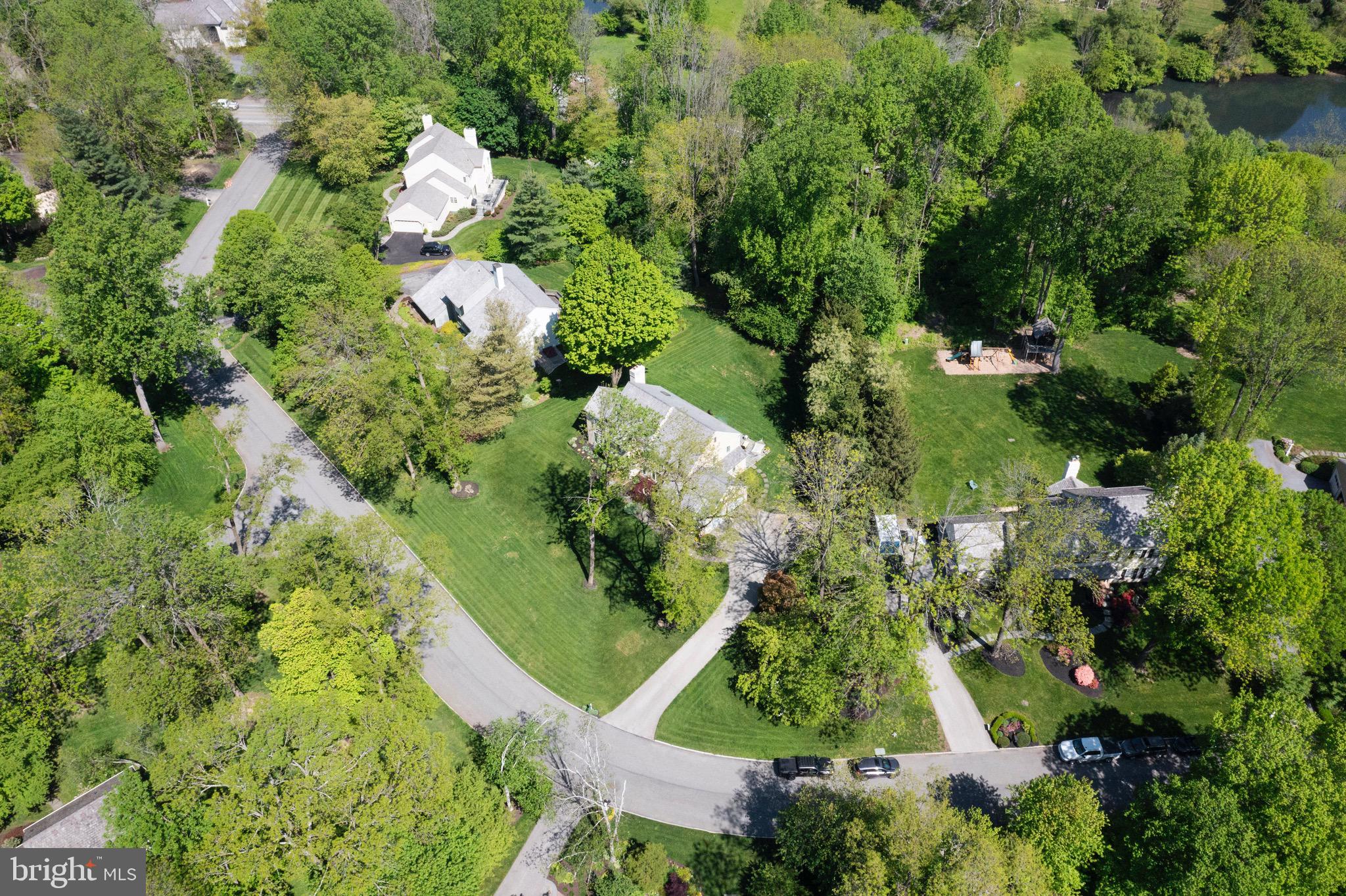 406 Round Hill Road Wayne, PA 19087 - Photo 15 of 50