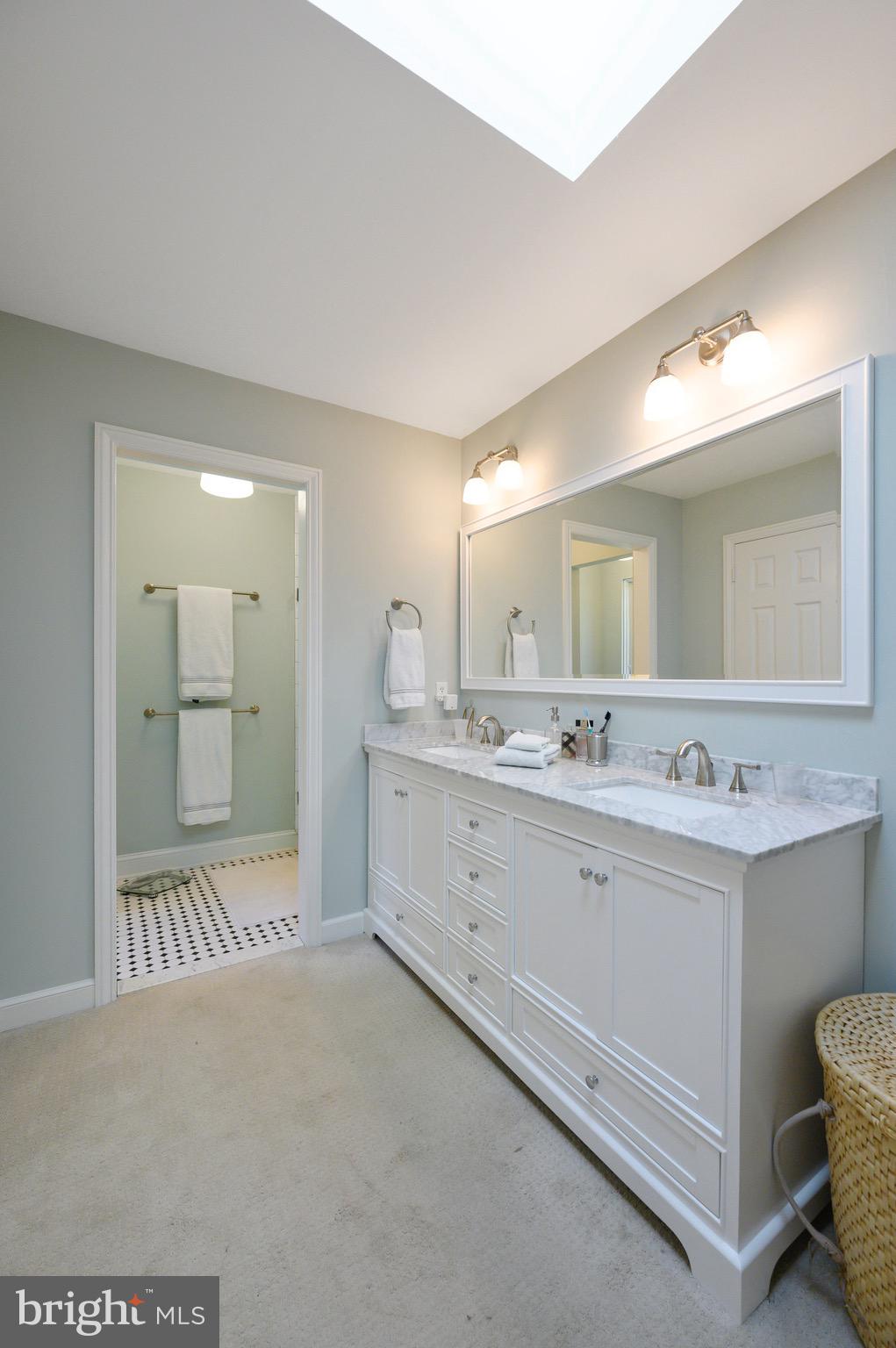 406 Round Hill Road Wayne, PA 19087 - Photo 19 of 50