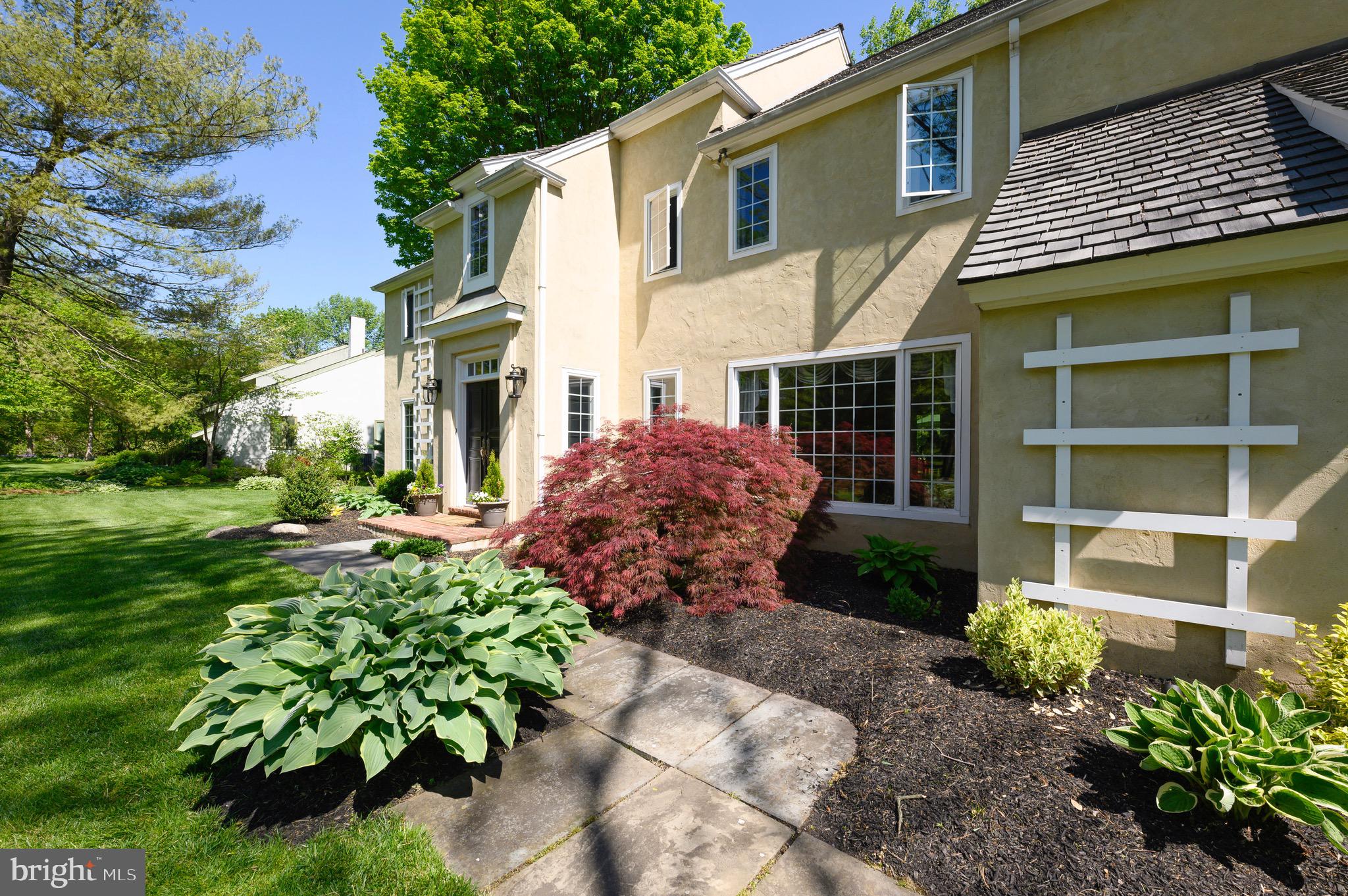 406 Round Hill Road Wayne, PA 19087 - Photo 3 of 50