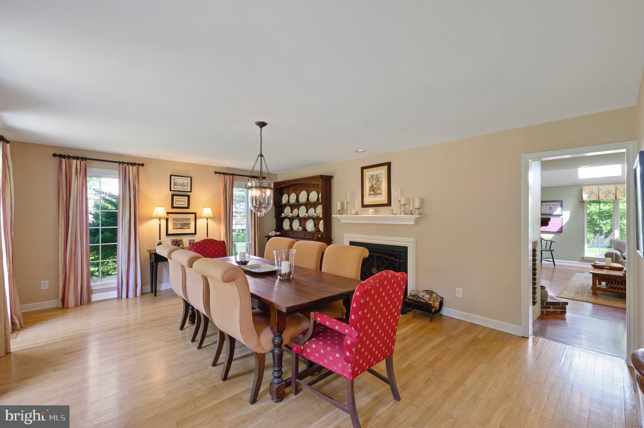 406 Round Hill Road Wayne, PA 19087 - Photo 26 of 50
