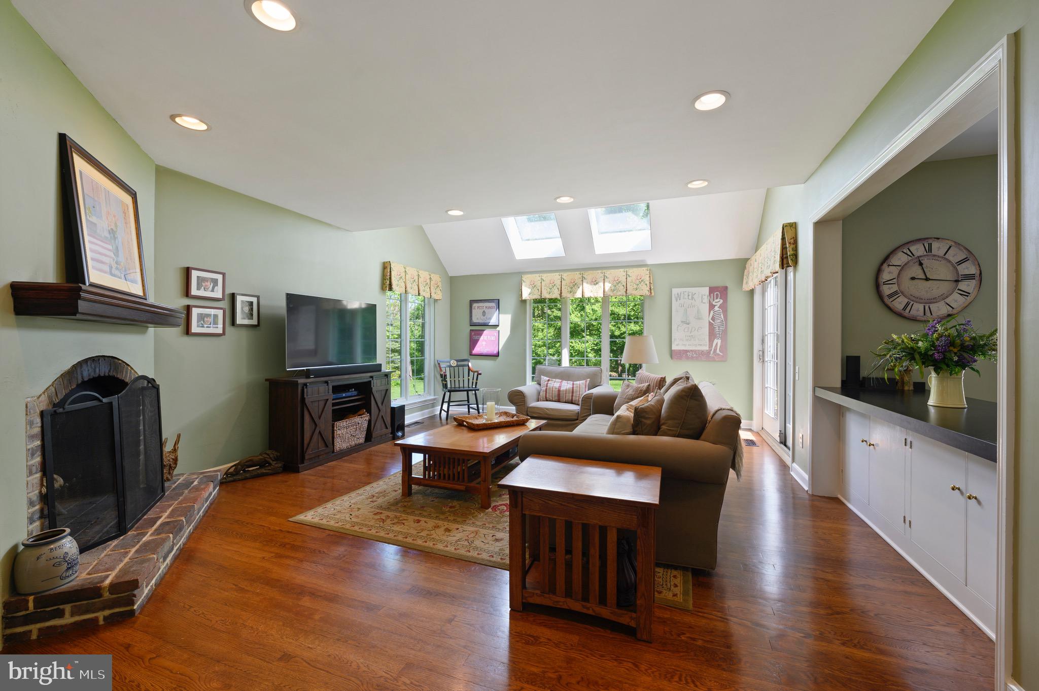 406 Round Hill Road Wayne, PA 19087 - Photo 30 of 50