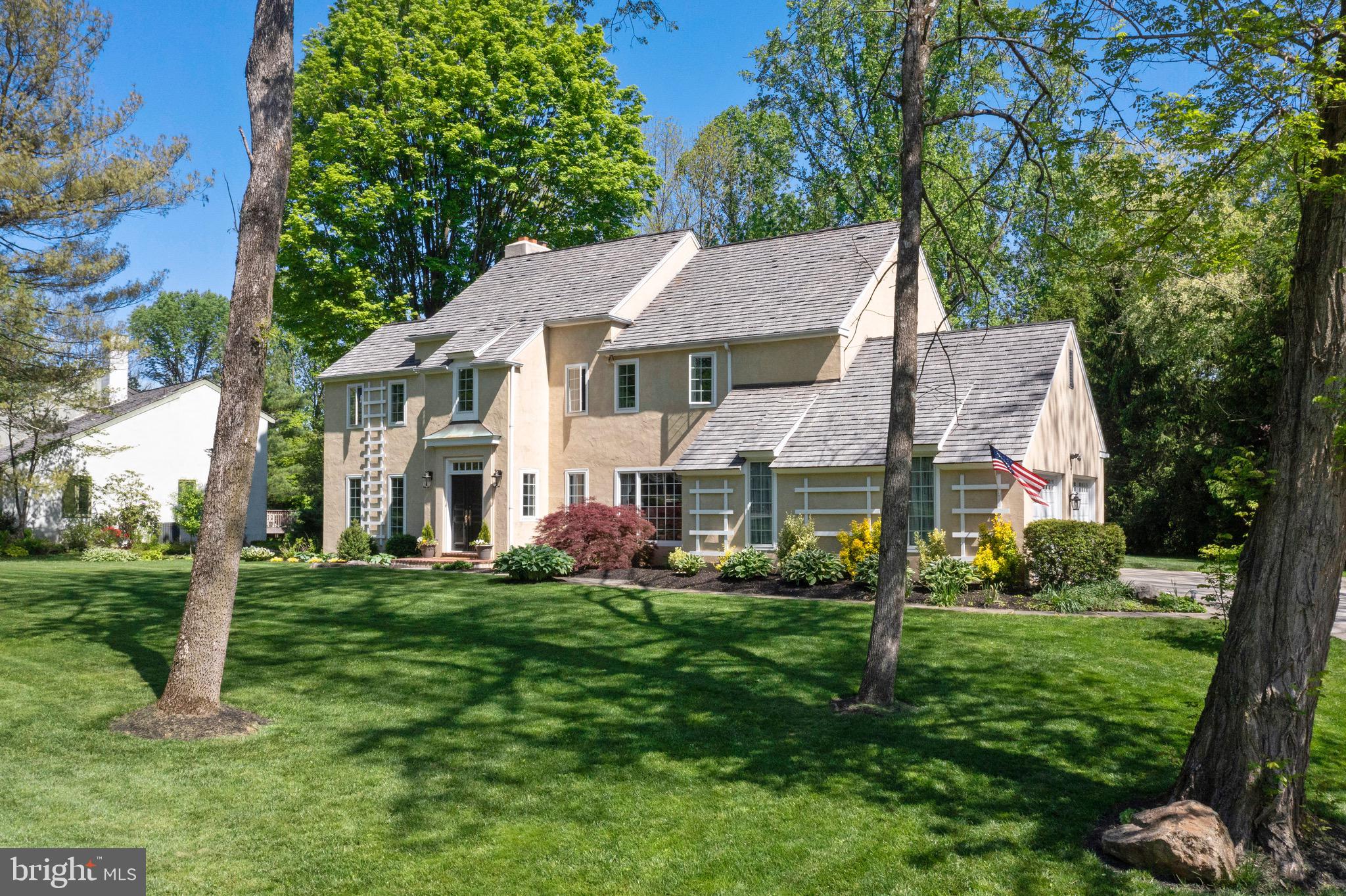 406 Round Hill Road Wayne, PA 19087 - Photo 4 of 50