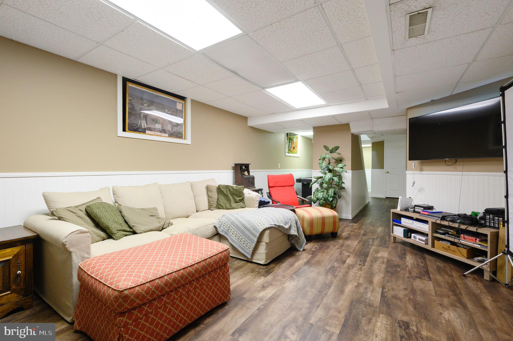 406 Round Hill Road Wayne, PA 19087 - Photo 49 of 50
