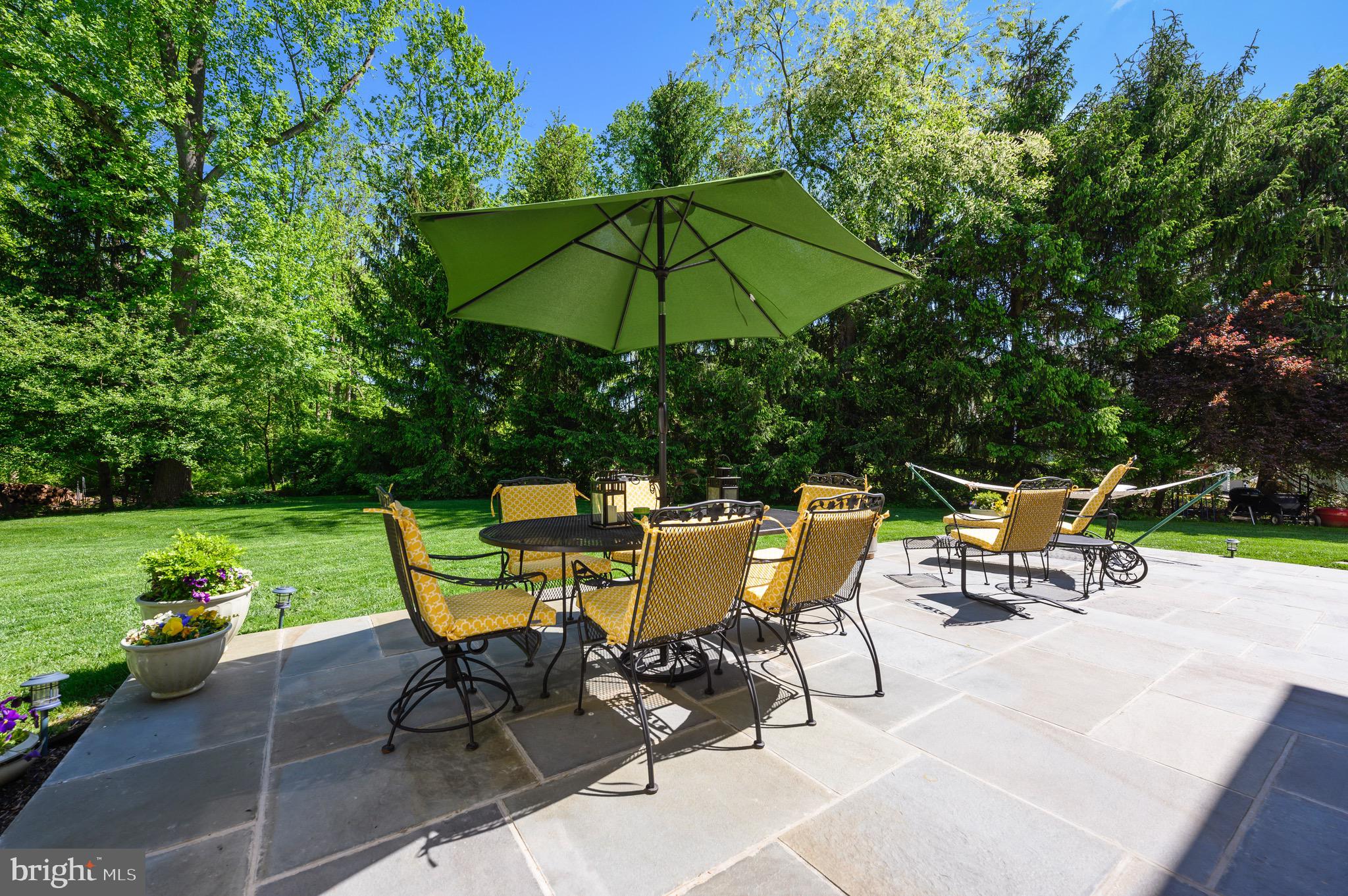 406 Round Hill Road Wayne, PA 19087 - Photo 6 of 50