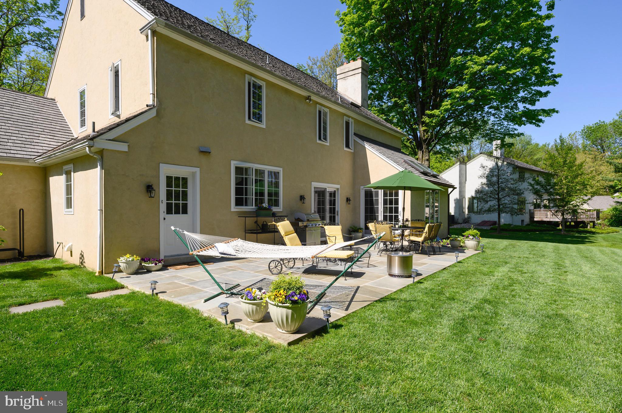 406 Round Hill Road Wayne, PA 19087 - Photo 8 of 50