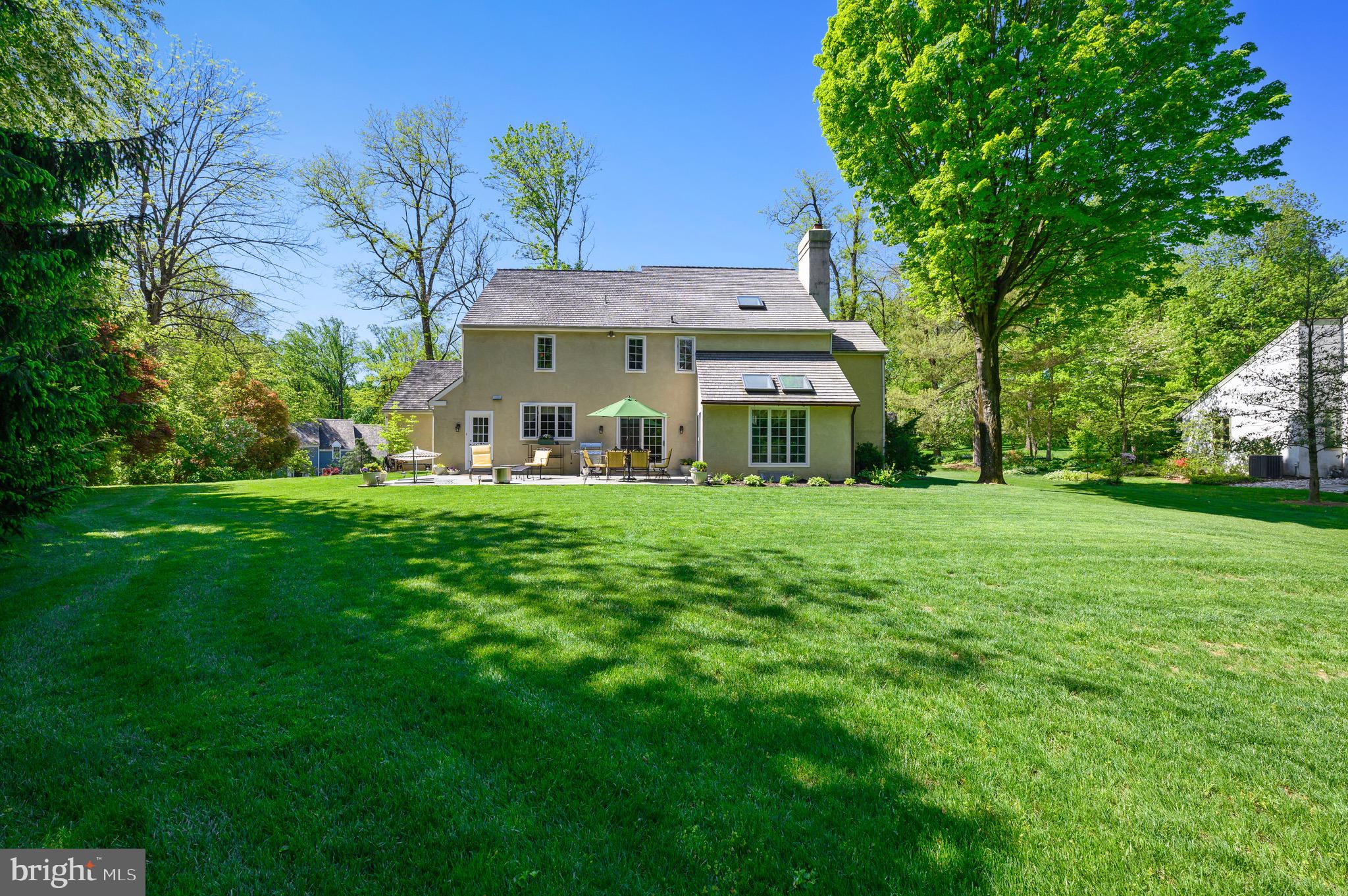 406 Round Hill Road Wayne, PA 19087 - Photo 9 of 50