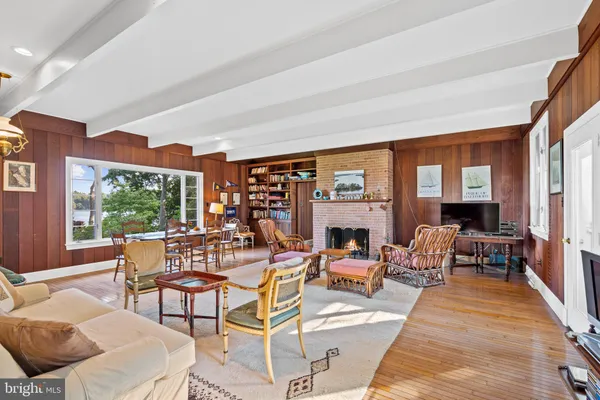 $1,495,000 | 46502 Glen Mary Farm Road, Park Hall, MD 20667