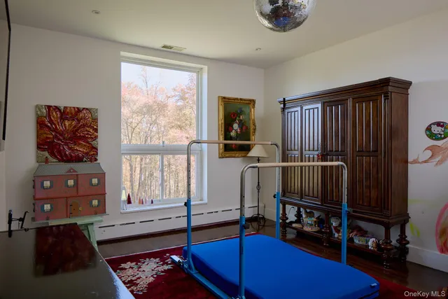 a livingroom with furniture and a window