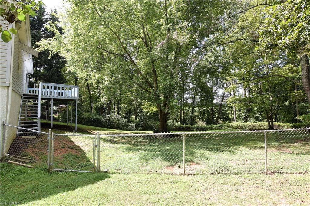 154 Pine Ridge Trail Pinnacle, NC 27043 - Photo 3 of 9