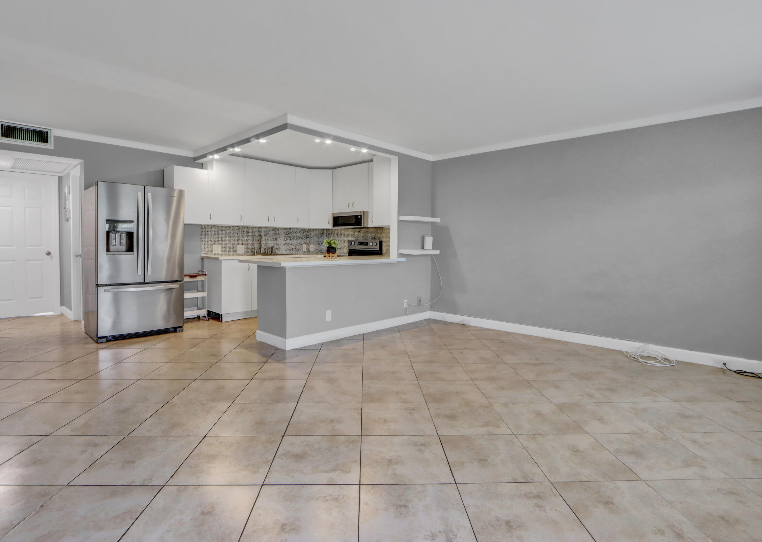 265 Preston Way, Unit 265 Boca Raton, FL 33434 - Photo 4 of 22 IMG_05