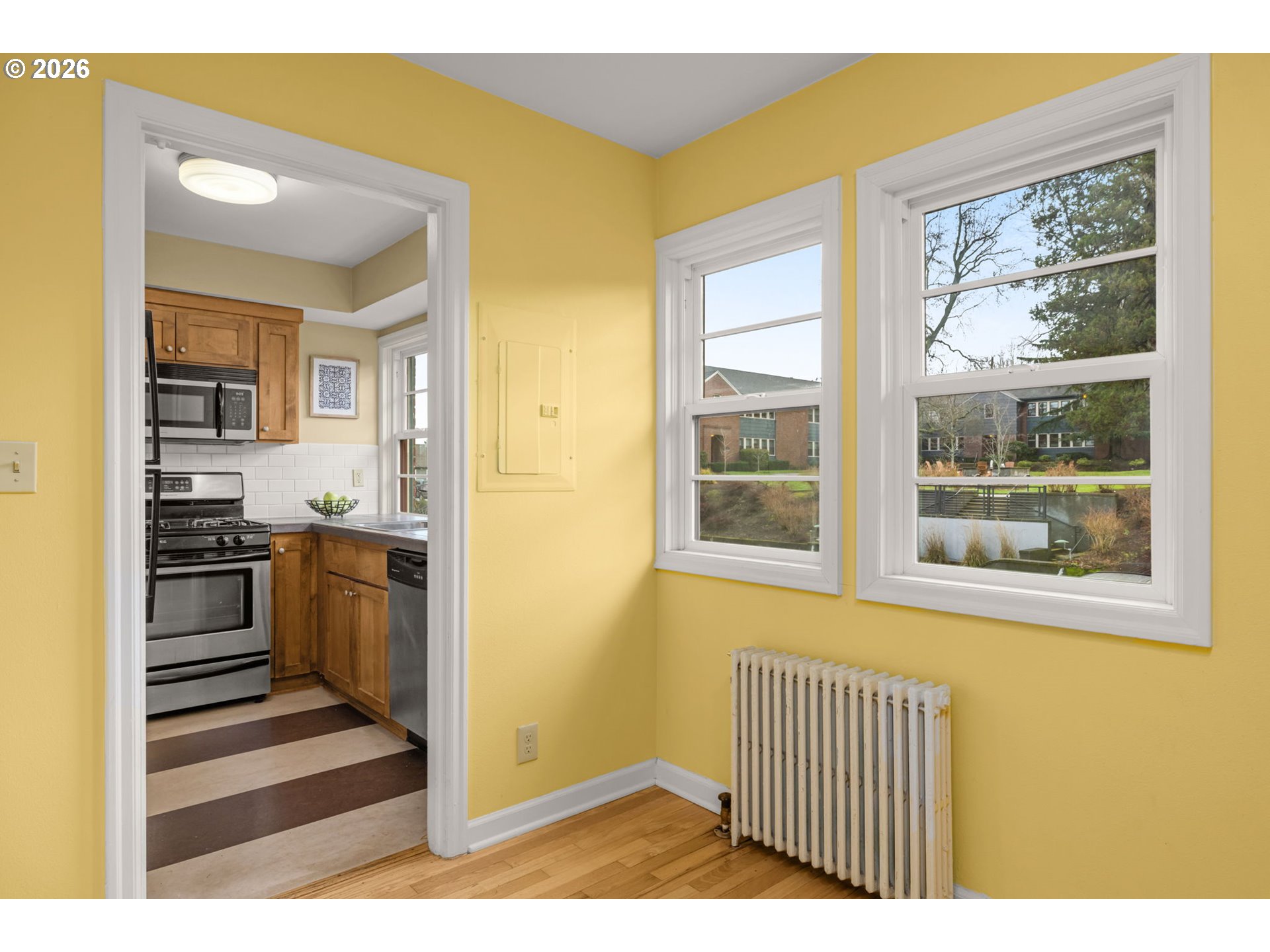 230 Northeast 60th Avenue, Unit 27 Portland, OR 97213 - Photo 13 of 27 Kitchen/Dining Room