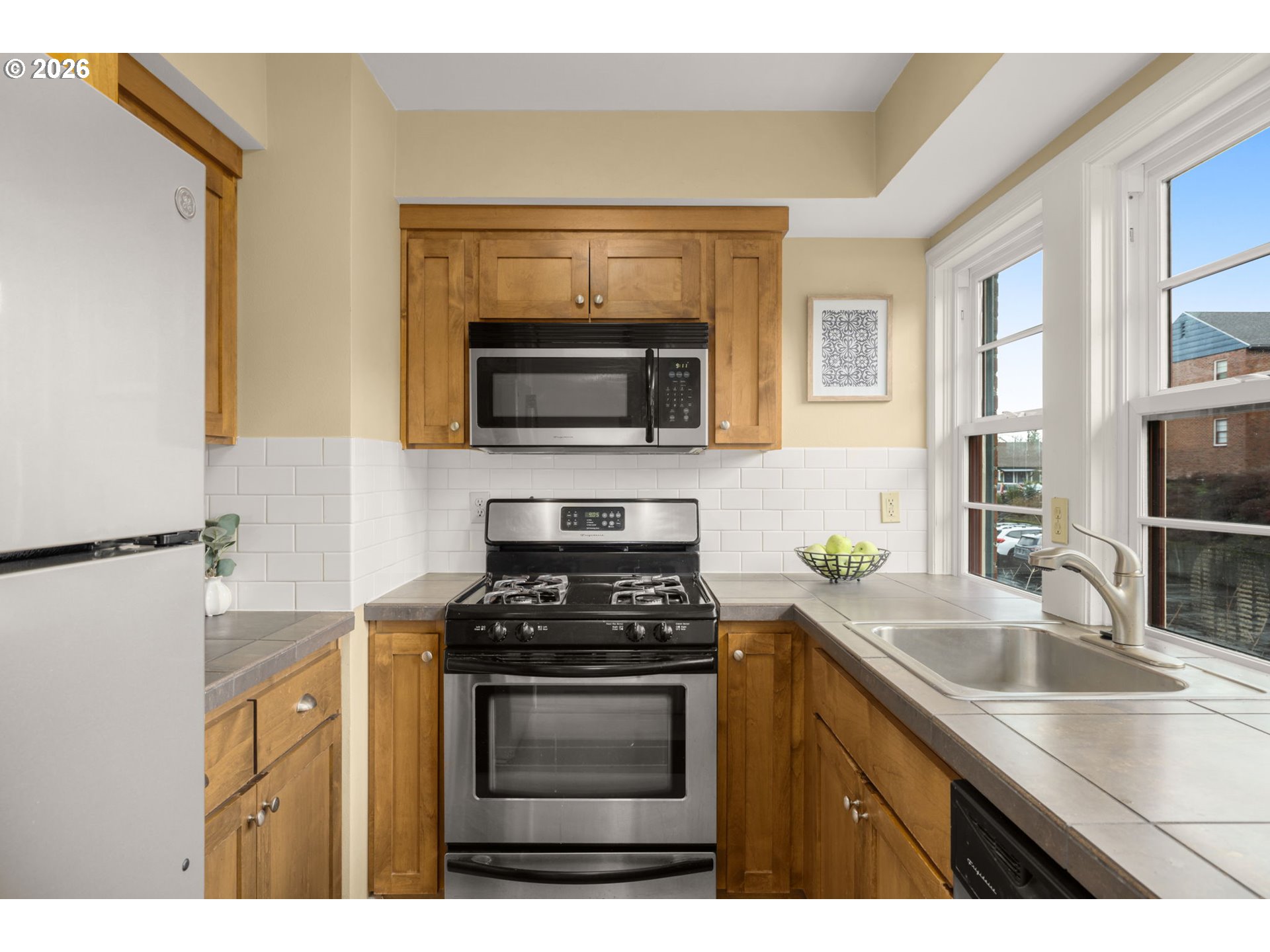 230 Northeast 60th Avenue, Unit 27 Portland, OR 97213 - Photo 14 of 27 Kitchen