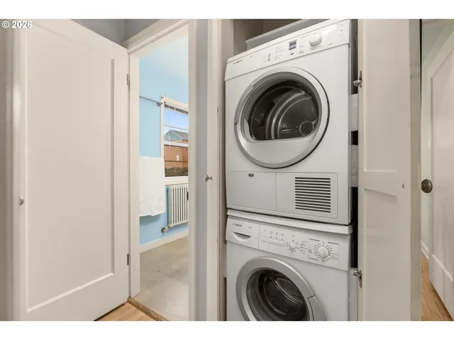 $258,000 | 230 Northeast 60th Avenue, Unit 27, Portland, OR 97213