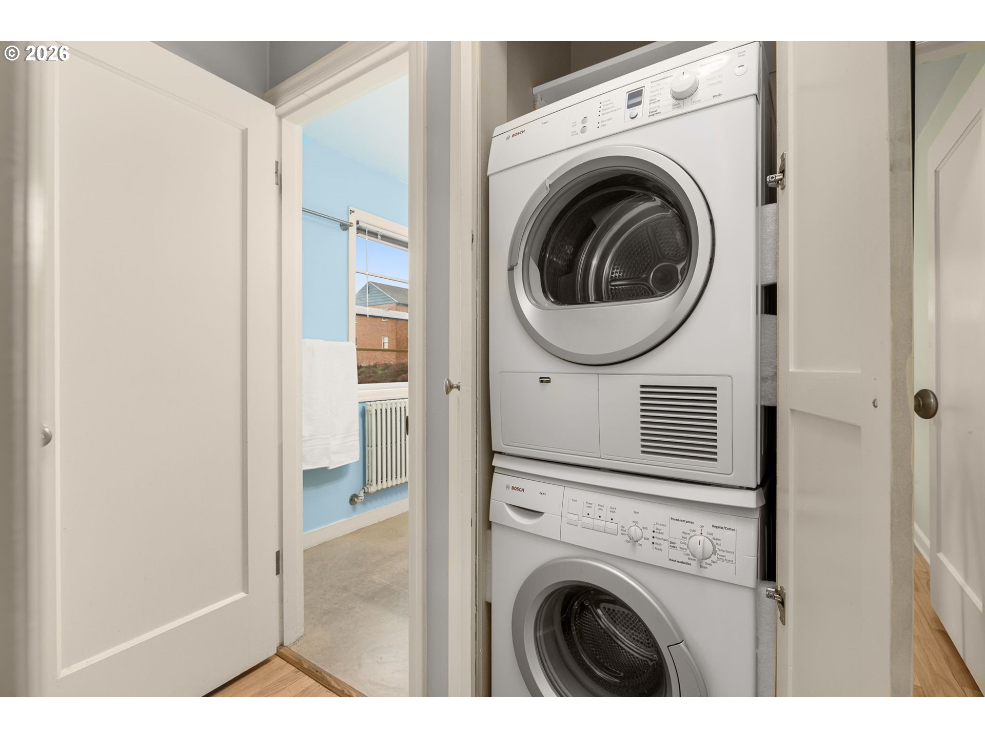 230 Northeast 60th Avenue, Unit 27 Portland, OR 97213 - Photo 22 of 27 Laundry