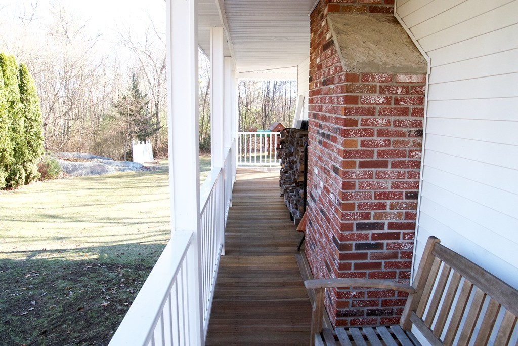 24 Bailey Road Oxford, MA 01540 - Photo 6 of 30 Gallery Image 6