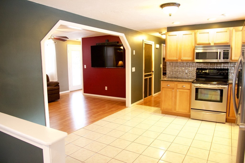 24 Bailey Road Oxford, MA 01540 - Photo 8 of 30 Gallery Image 8