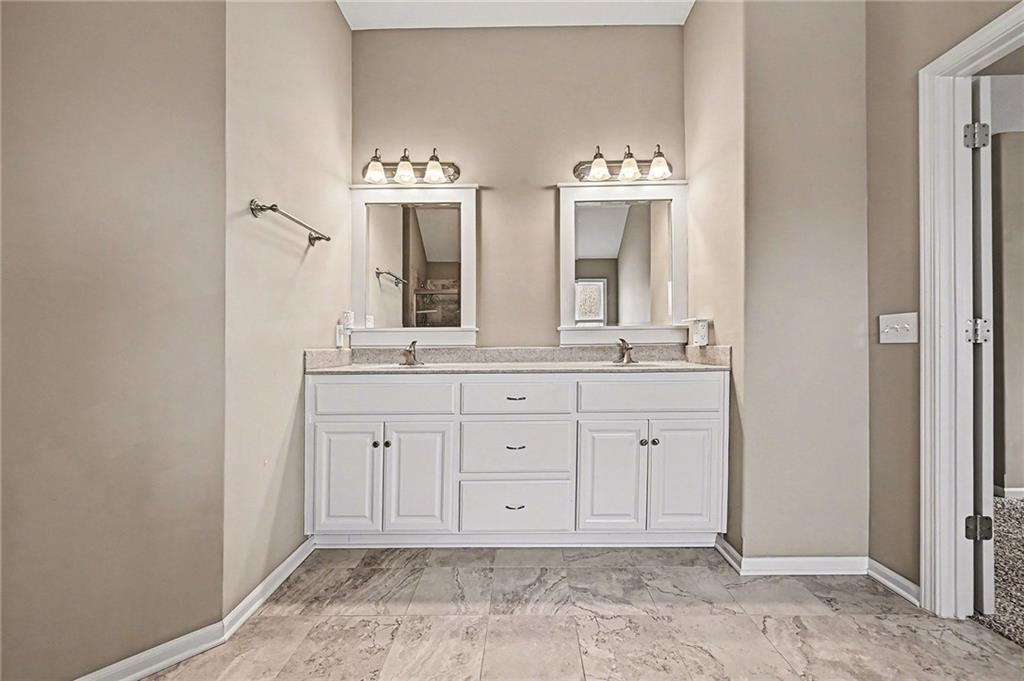 1200 Silverleaf Lane Liberty, MO 64068 - Photo 19 of 32