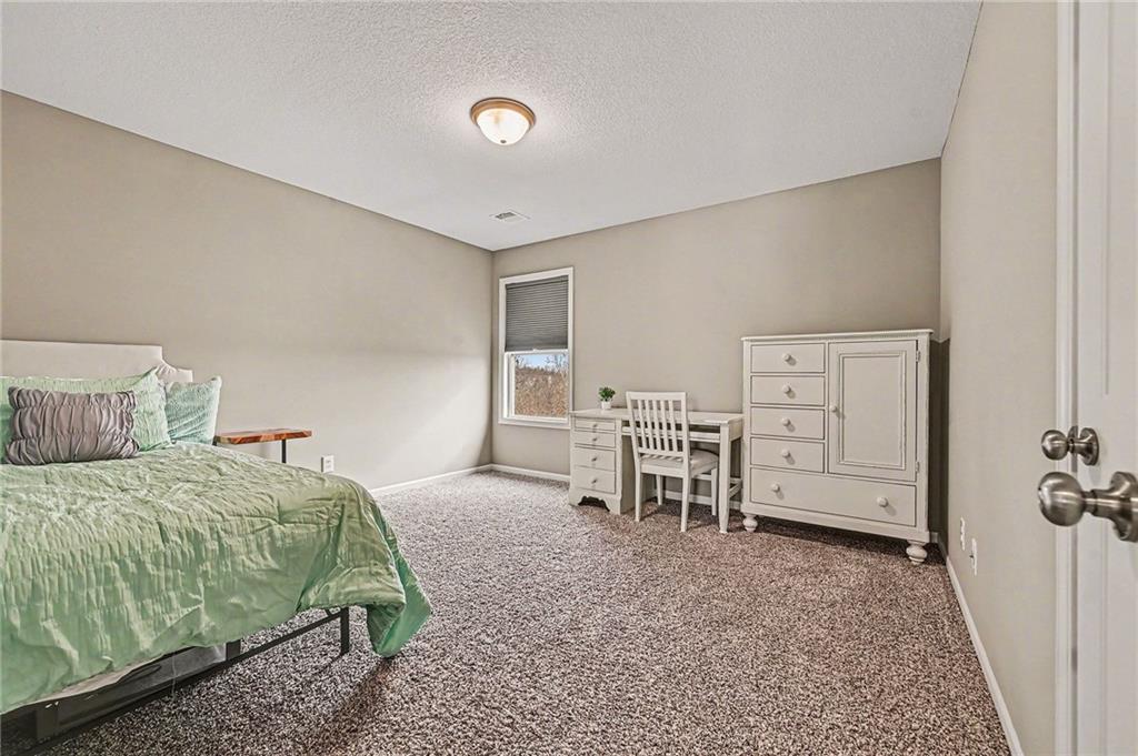 1200 Silverleaf Lane Liberty, MO 64068 - Photo 23 of 32