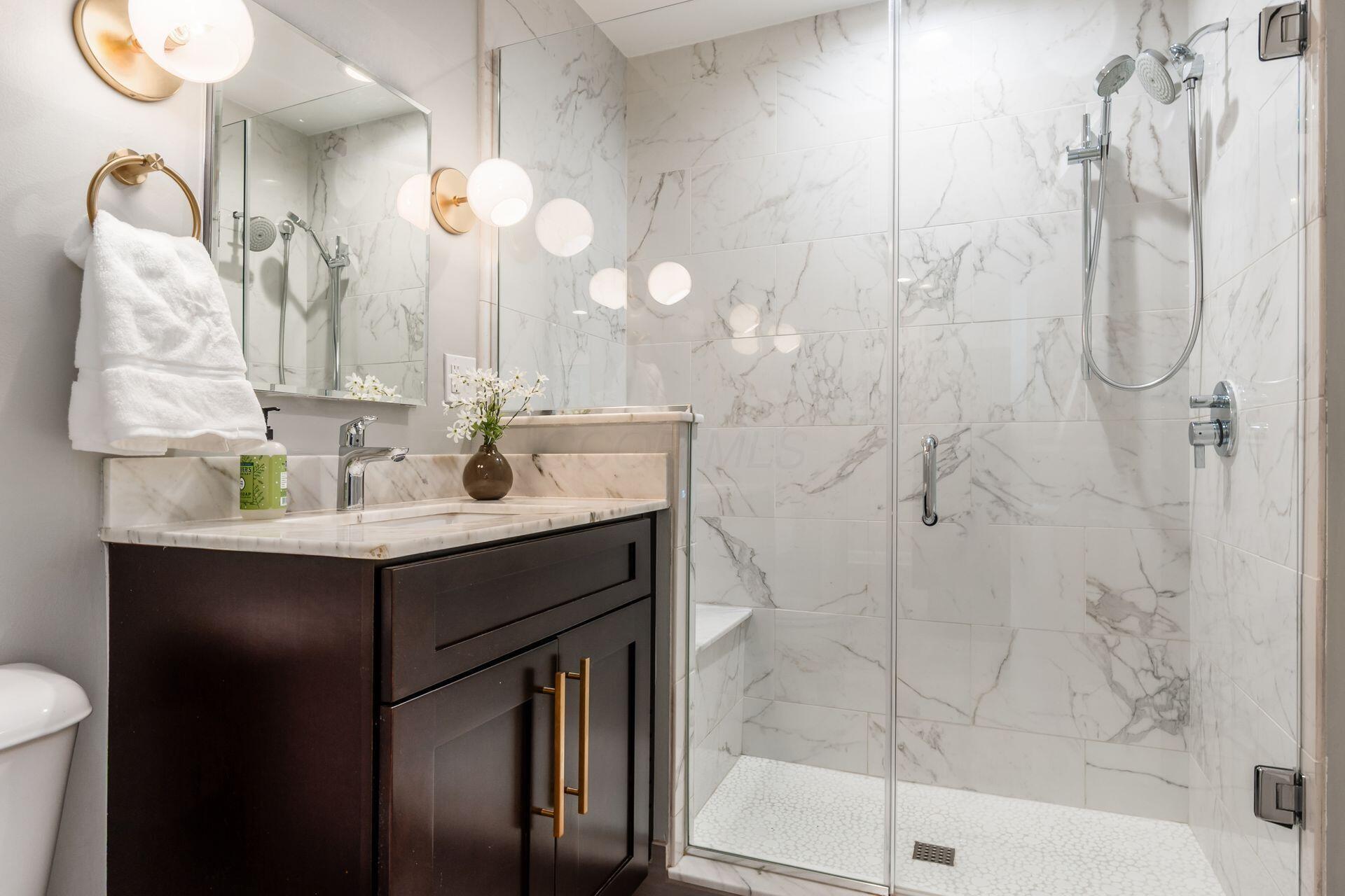 992 Palmer Road Columbus, OH 43212 - Photo 19 of 34 Walk-In Shower