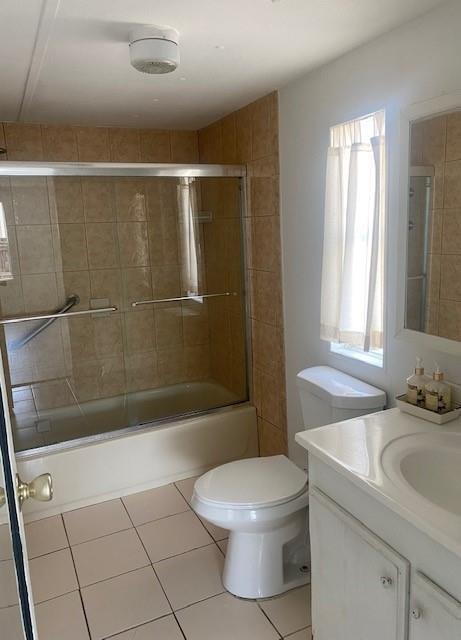 10666 South 228th Lane Boca Raton, FL 33428 - Photo 10 of 12 a bathroom with a sink toilet and shower