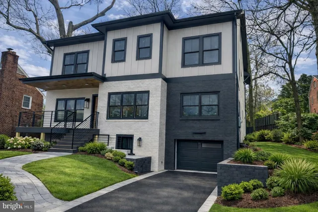 $1,999,000 | 734 26th Street South, Arlington, VA 22202