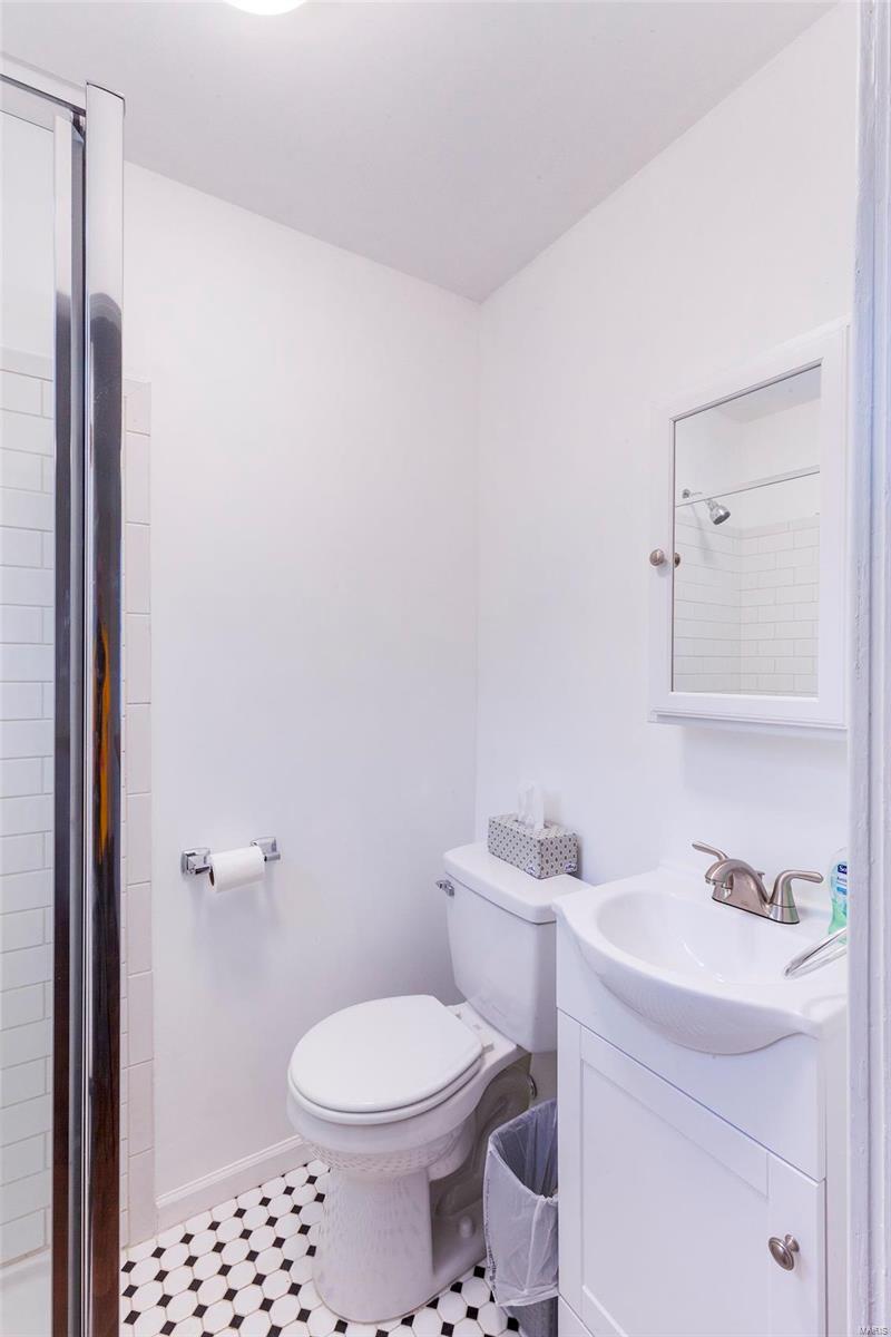 809 Military Road St. Louis, MO 63125 - Photo 13 of 26 Gallery Image 13