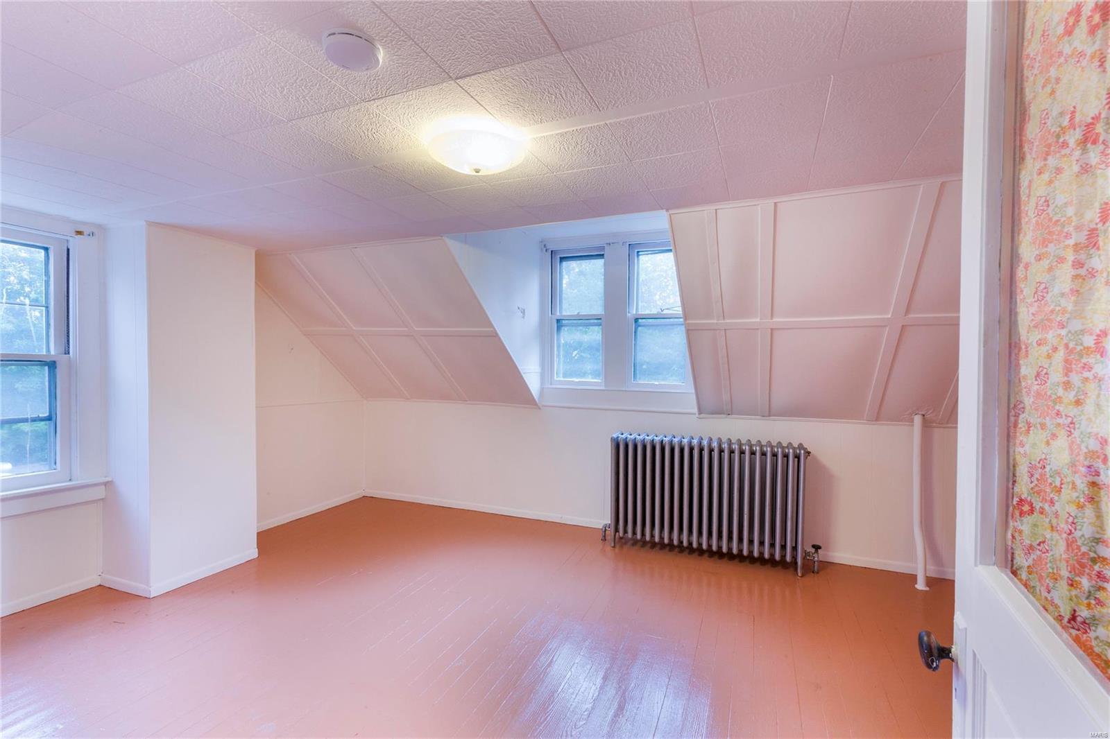 809 Military Road St. Louis, MO 63125 - Photo 15 of 26 Gallery Image 15