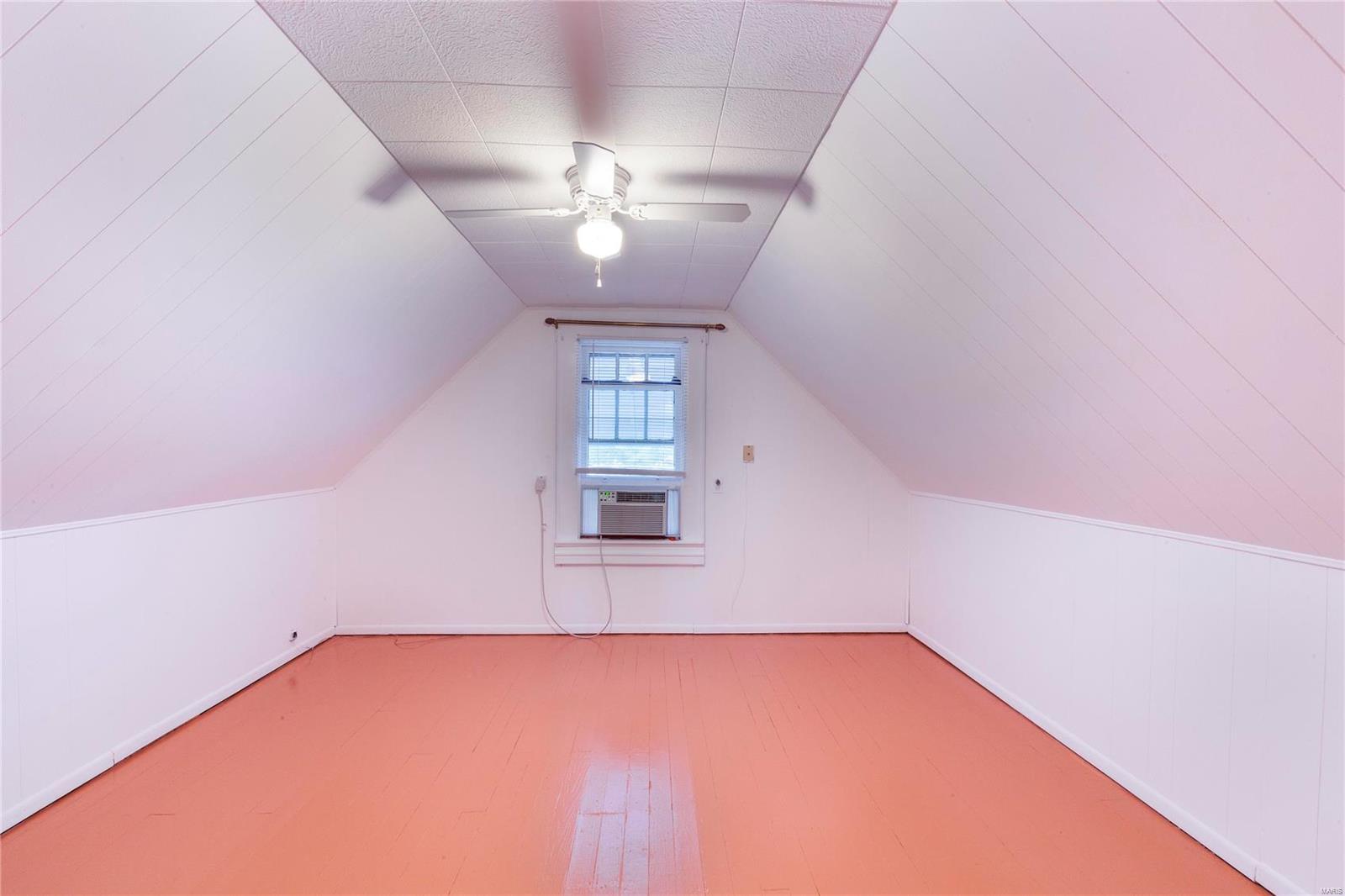 809 Military Road St. Louis, MO 63125 - Photo 21 of 26 Gallery Image 21