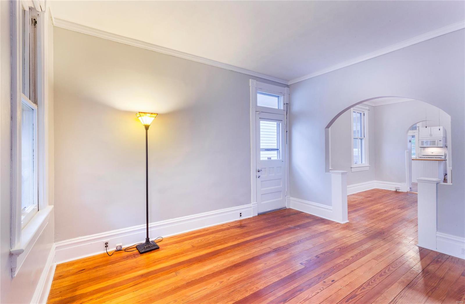 809 Military Road St. Louis, MO 63125 - Photo 5 of 26 Gallery Image 5