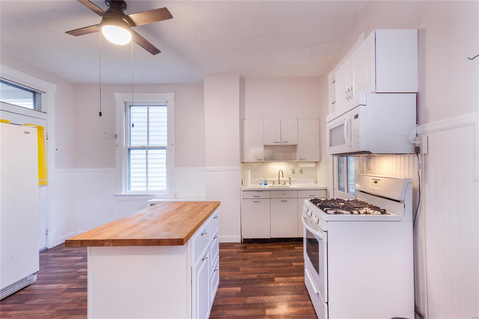 809 Military Road St. Louis, MO 63125 - Photo 9 of 26 Gallery Image 9