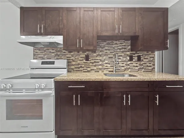 $2,150 | 9340 West Flagler Street, Unit 207B, Miami, FL 33174