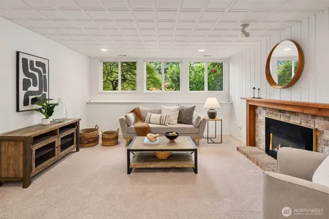 $1,275,000 | 12016 106th Avenue Northeast, Kirkland, WA 98034