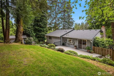 $1,275,000 | 12016 106th Avenue Northeast, Kirkland, WA 98034
