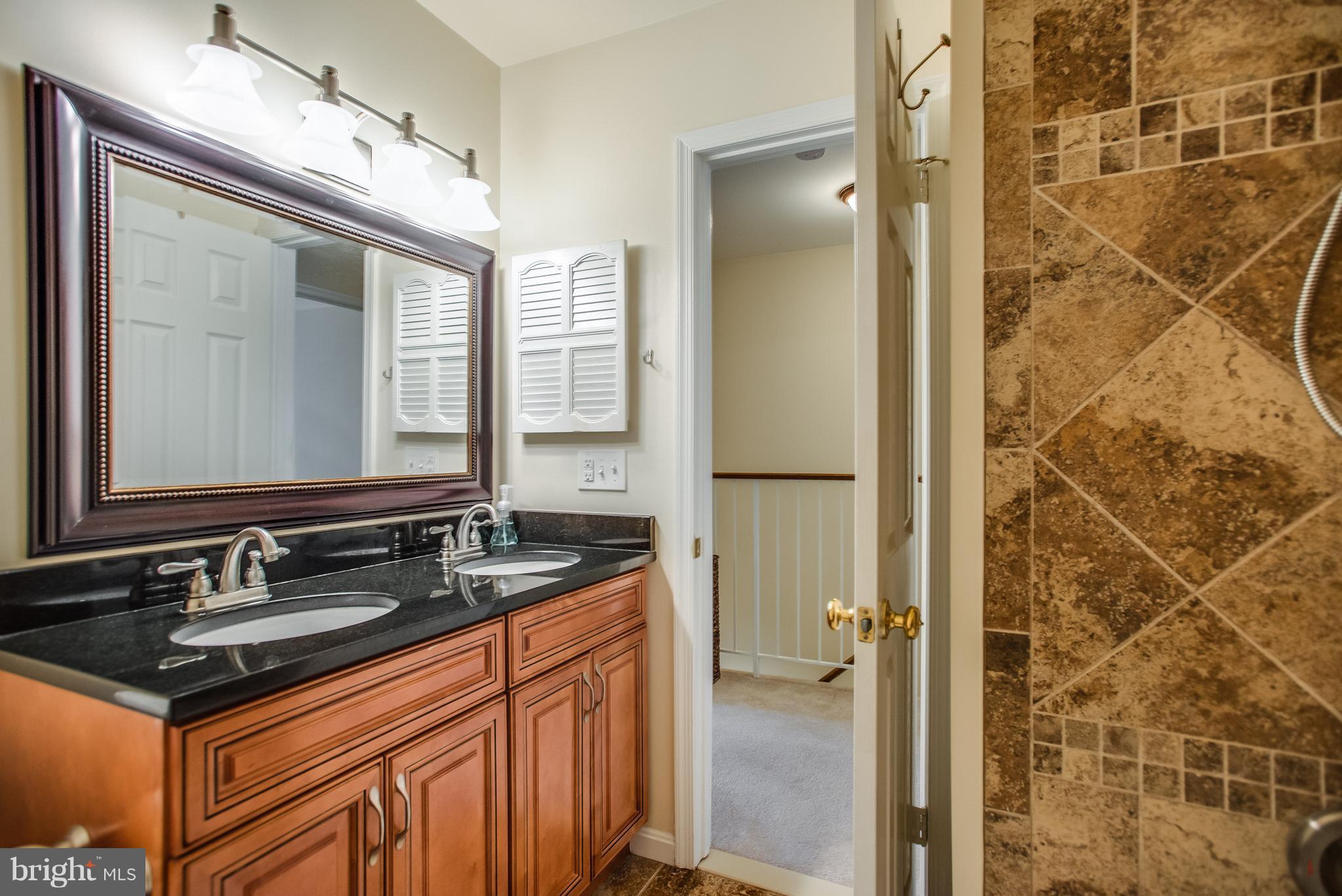 7932 Birchtree Court Springfield, VA 22152 - Photo 19 of 30 Bath