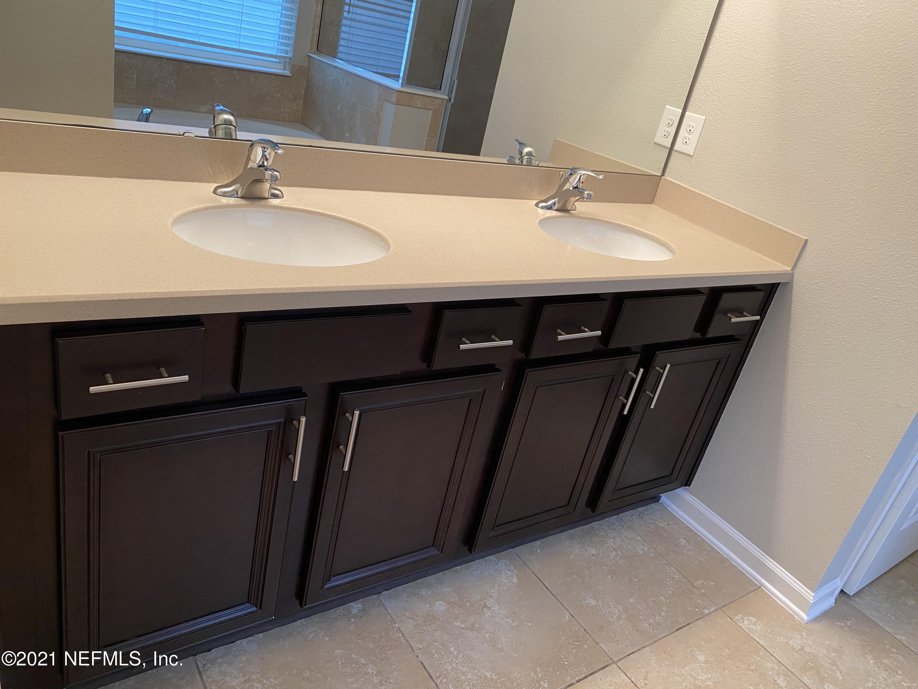 1892 High Prairie Lane Middleburg, FL 32068 - Photo 17 of 31 Primary Vanity