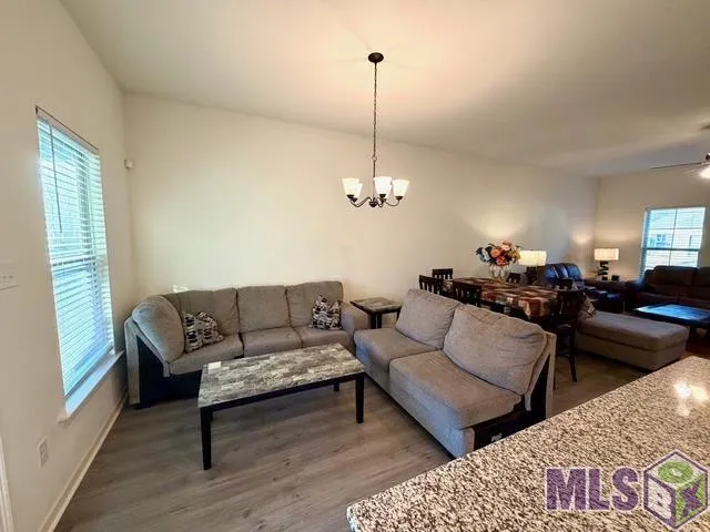 $2,200 | 40087 Trace Avenue, Gonzales, LA 70737