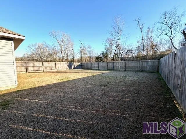 $2,200 | 40087 Trace Avenue, Gonzales, LA 70737