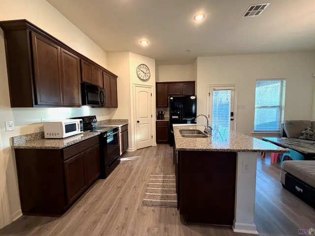 $2,200 | 40087 Trace Avenue, Gonzales, LA 70737