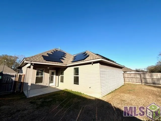 $2,200 | 40087 Trace Avenue, Gonzales, LA 70737