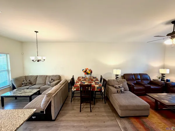 $2,200 | 40087 Trace Avenue, Gonzales, LA 70737